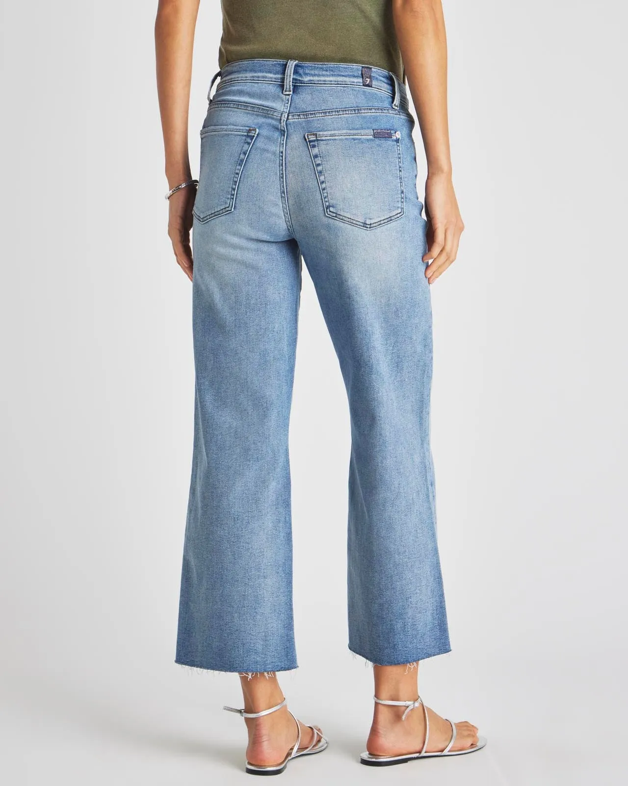 Cropped Wide Leg Jean