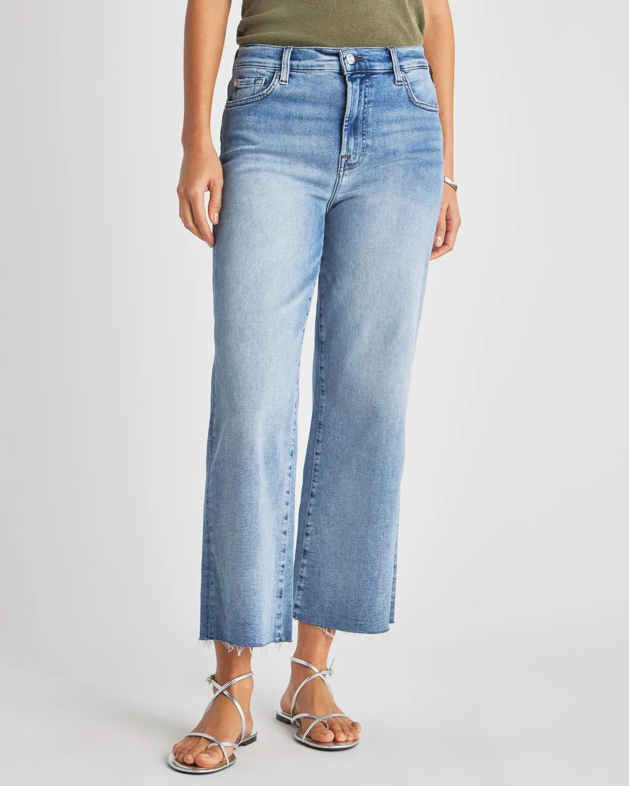 Cropped Wide Leg Jean