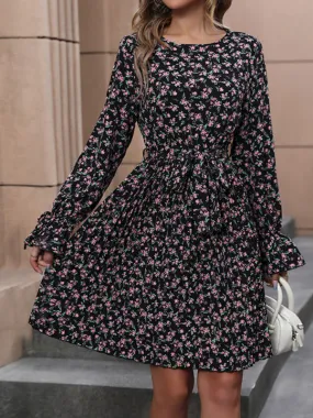 Floral Long Sleeve Belted A-Line Dress in Pleated Finish