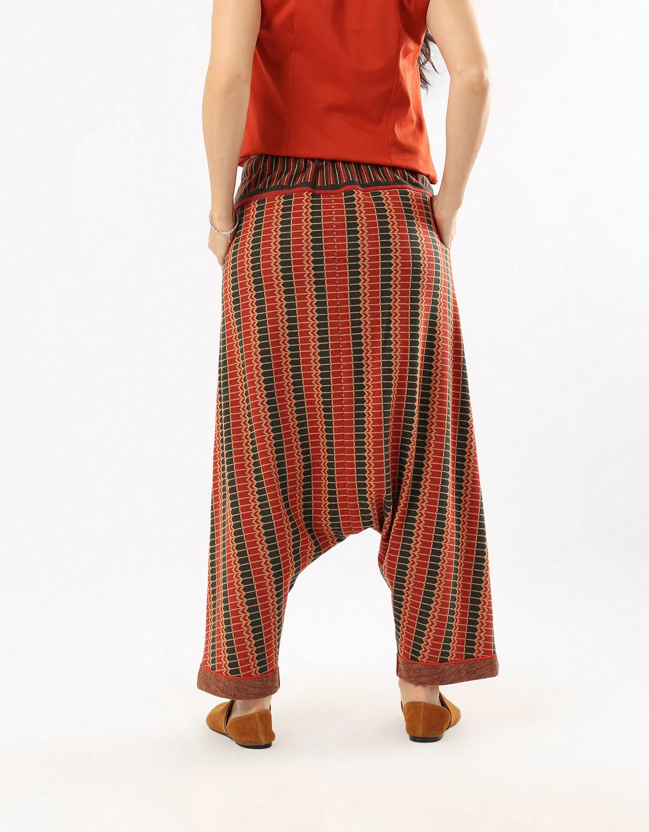 Patterned jacquard pants